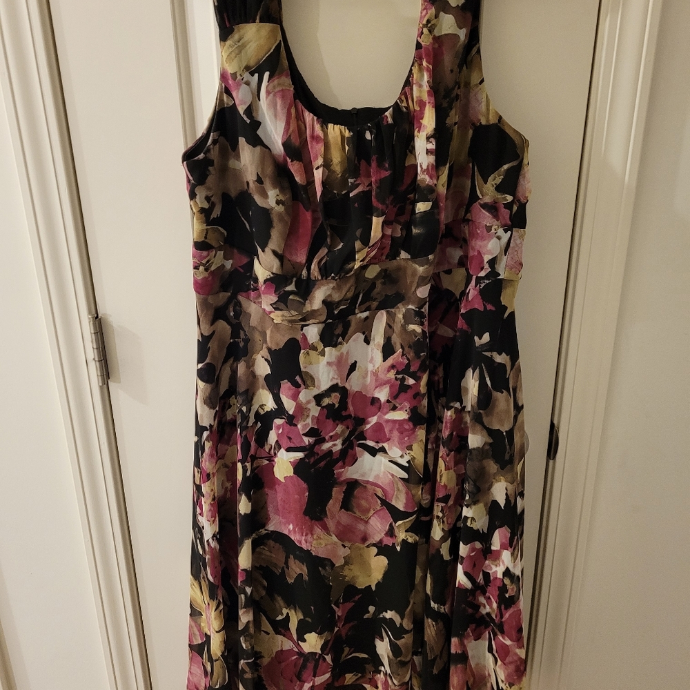 Dress barn sleeveless empire waist dress